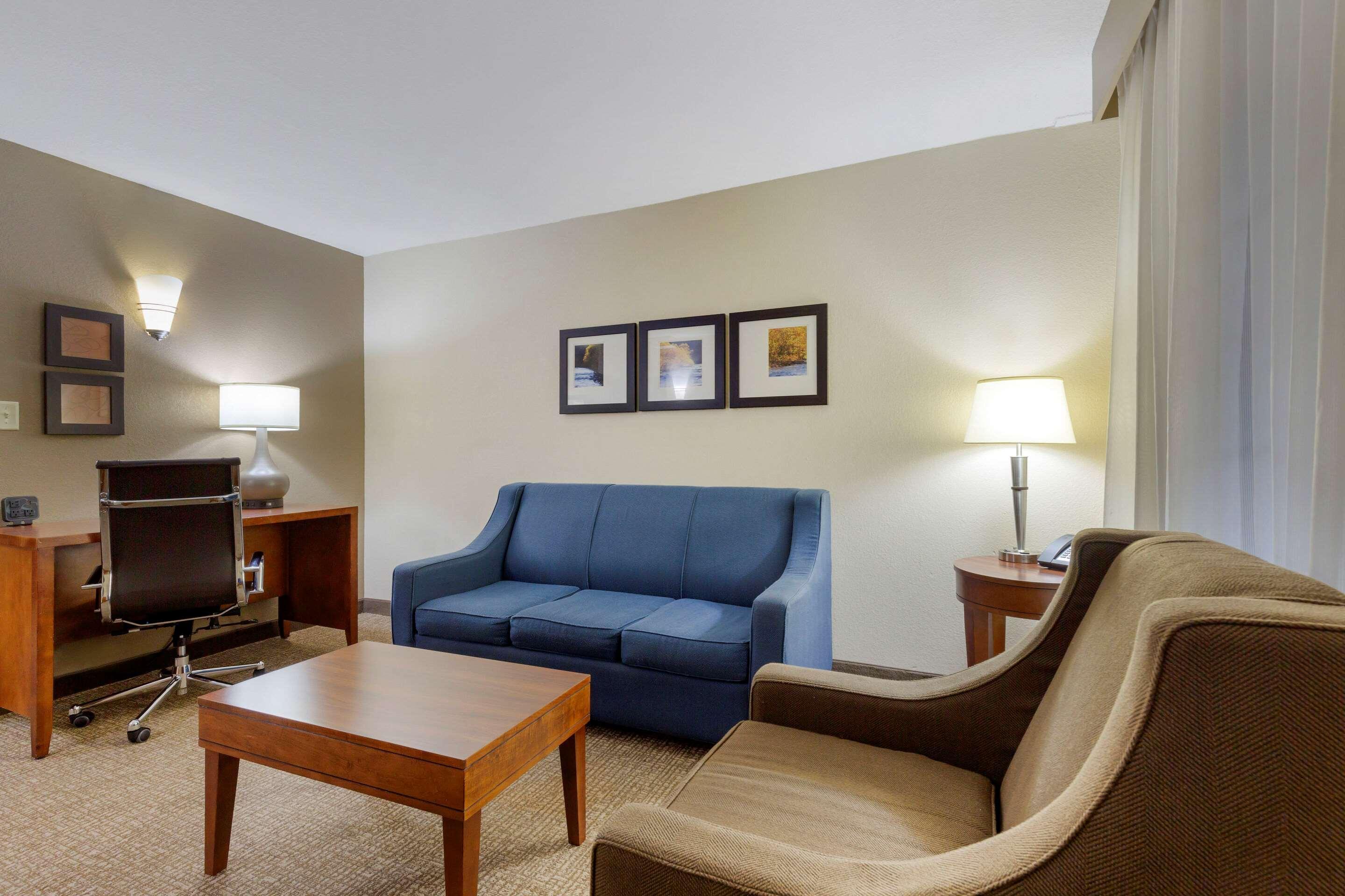 Comfort Suites Near Potomac Mills Woodbridge Zewnętrze zdjęcie