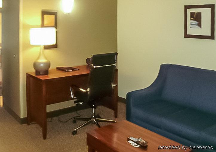 Comfort Suites Near Potomac Mills Woodbridge Zewnętrze zdjęcie